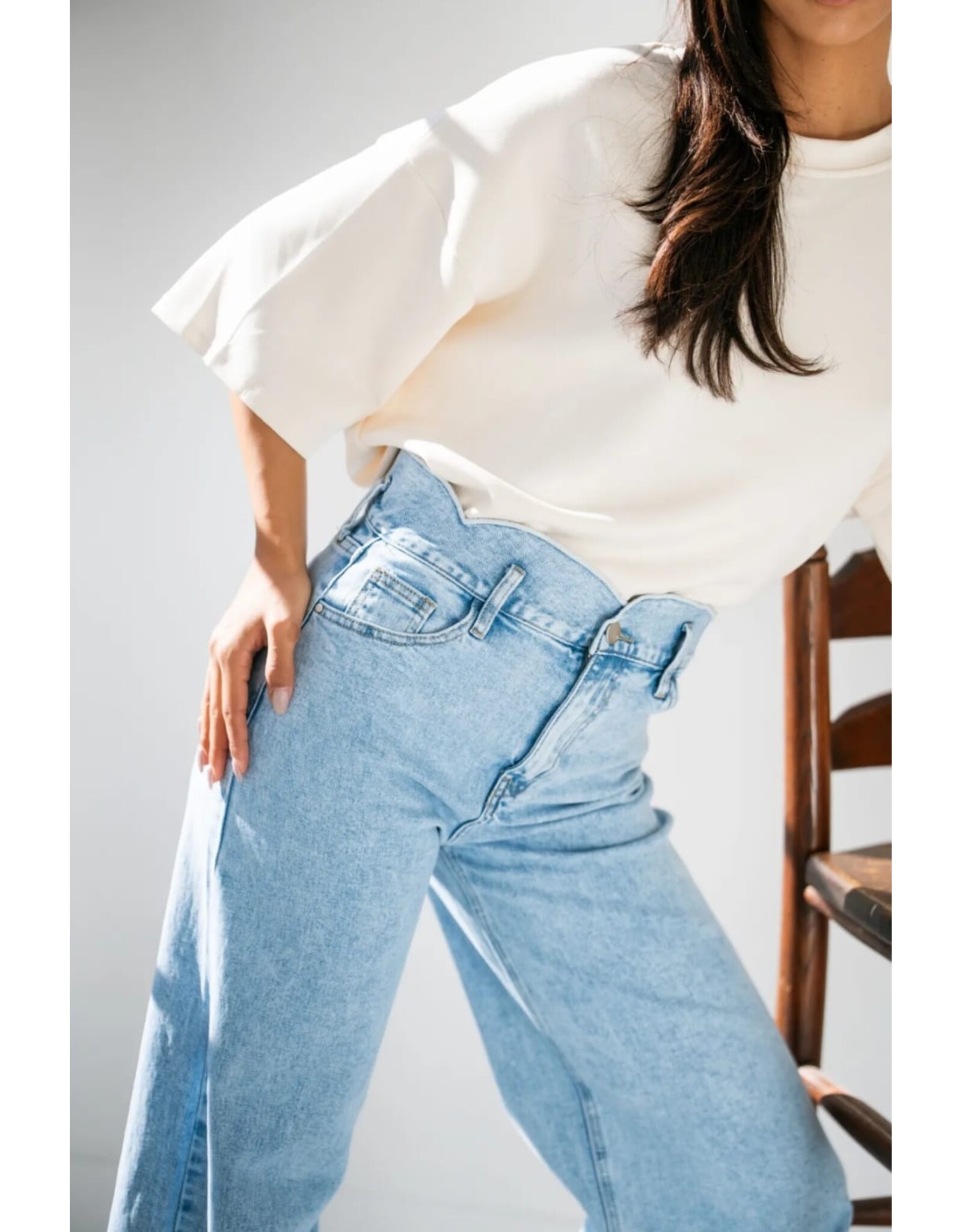 BY ELLE ET MOI JEANS MET GEBOGEN DETAILRAND