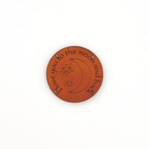 Leren label 'I love you to the moon and back' rond 35mm Chestnut - 2 stuks