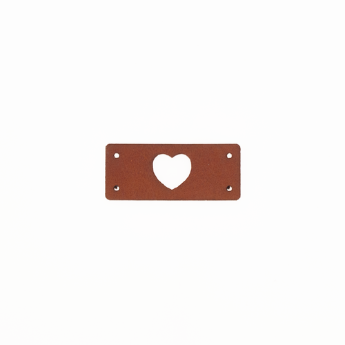 Leren Label 'Hartje' uitgestanst 15x35mm - 3 stuks Marlaine Leren Label 'Hartje' uitgestanst 15x35mm - 3 stuks