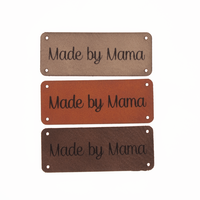 Leren label 'Made by mama' 20x50mm - 3 stuks Marlaine Leren label 'Made by mama' 20x50mm - 3 stuks