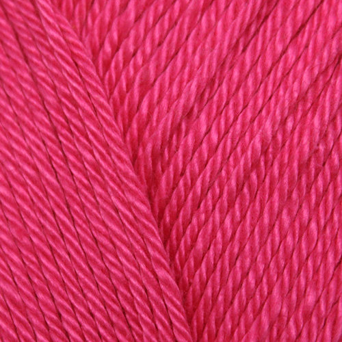 Yarn and Colors Yarn and Colors Must-have 34 Deep Cerise