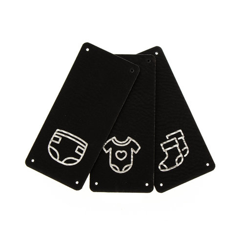 Leren Vouw Label 'Baby Kleding' 30x65mm set van 3 stuks Marlaine Leren Vouw Label 'Baby Kleding' 30x65mm set van 3 stuks