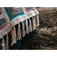 Durable Haakpatroon Winter Diamond Square Poncho Download