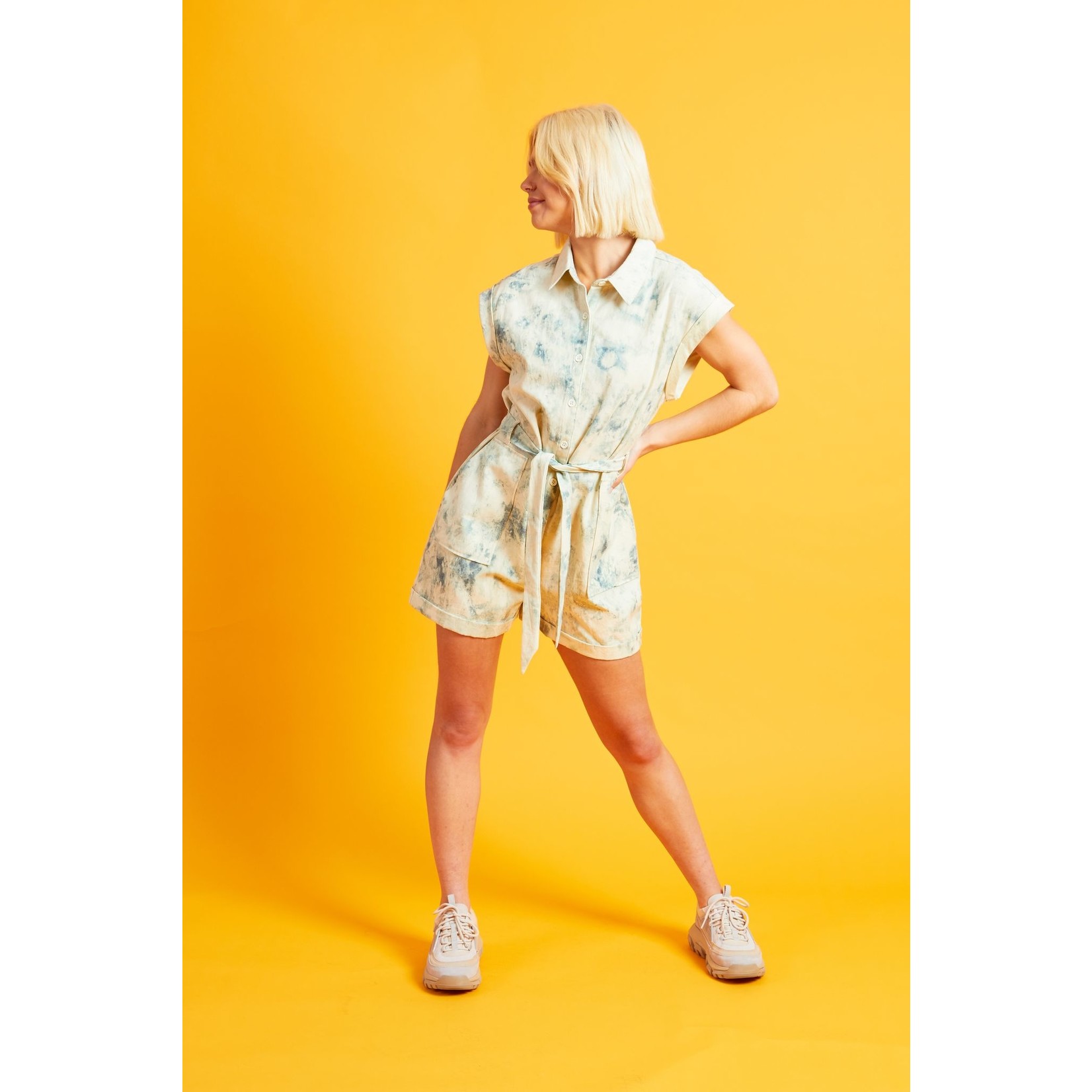 Native Youth Wat een schattige stoere playsuit in denim!