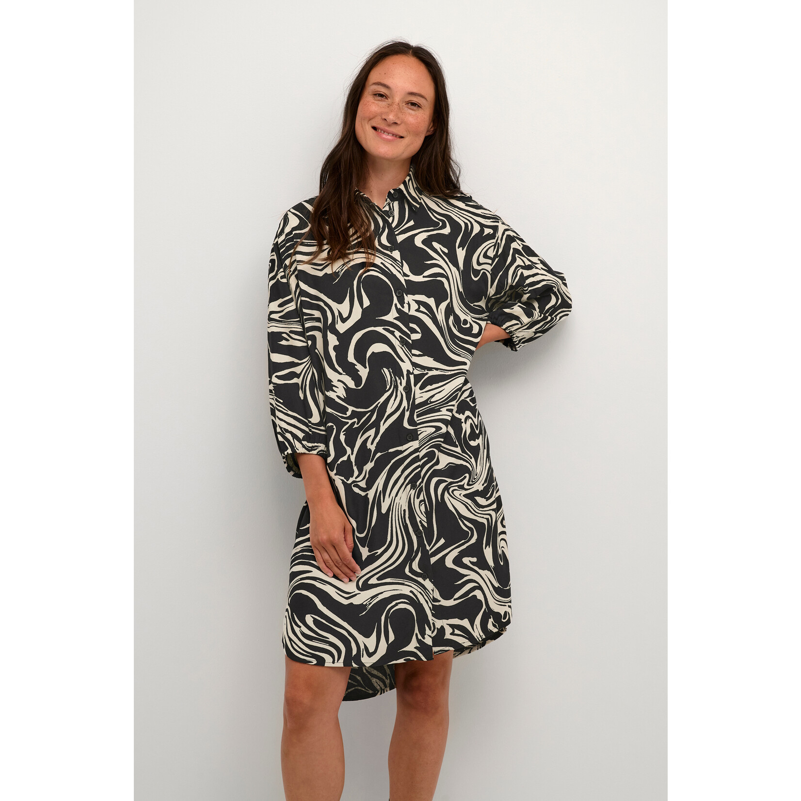 Kaffe Clothing Hemdkleed, zwart wit, in leuke print, valt losjes