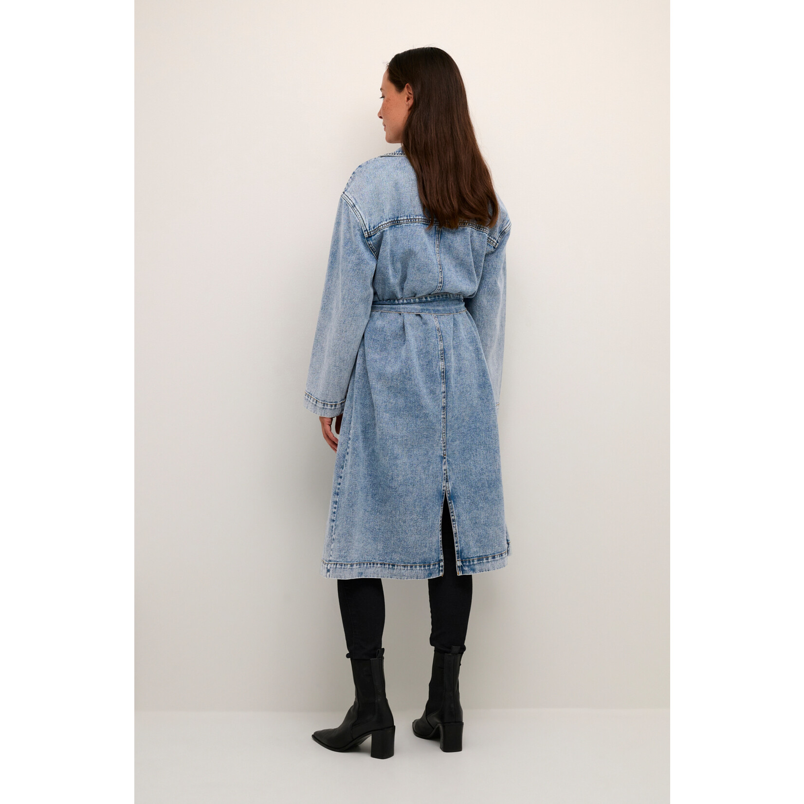 Kaffe Clothing Trenchcoat in denim!