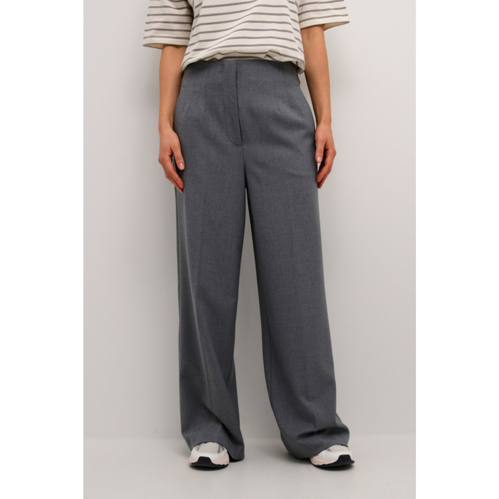 Kaffe Clothing Klassieke broek, grijs, valt super mooi (hoge taille)