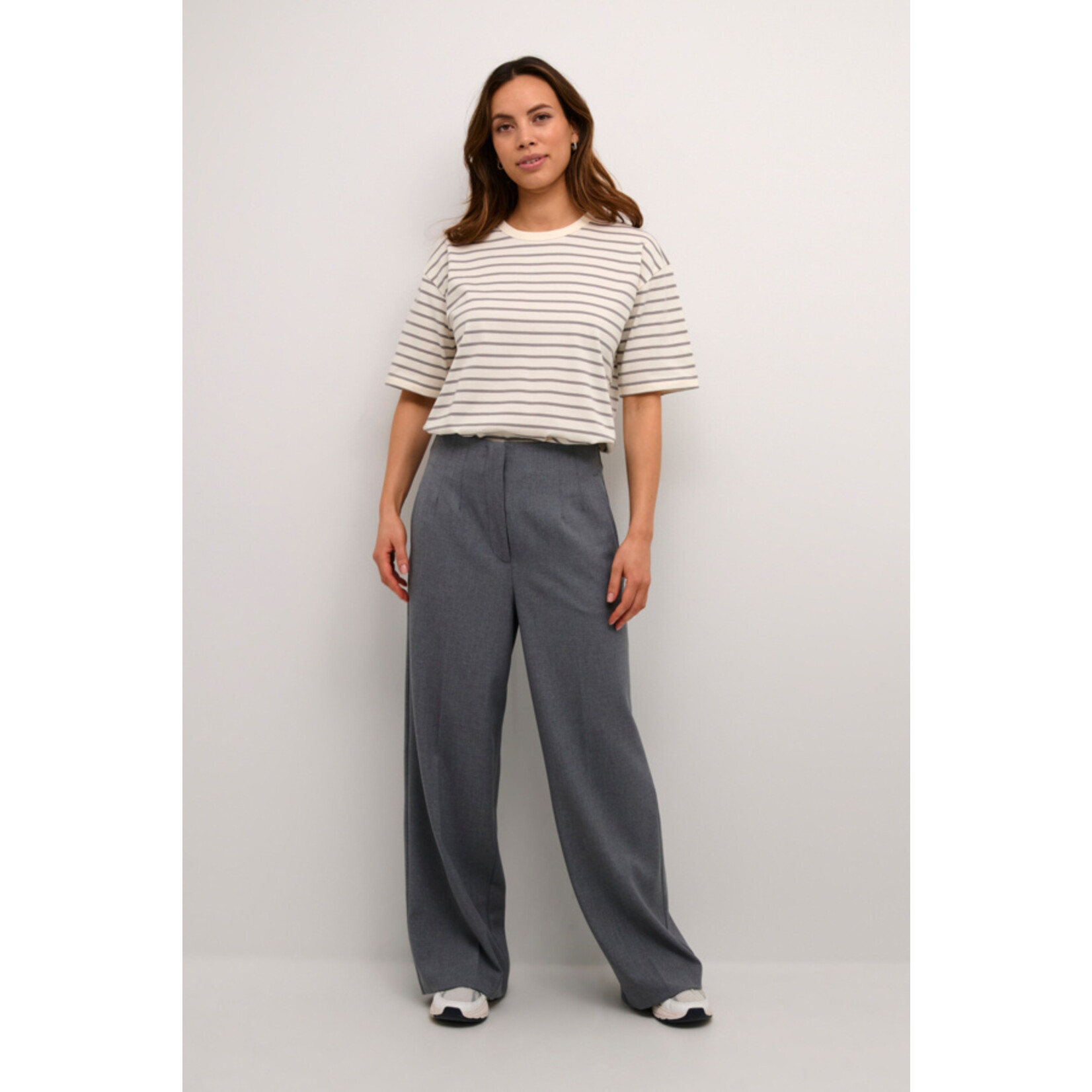 Kaffe Clothing Klassieke broek, grijs, valt super mooi (hoge taille)