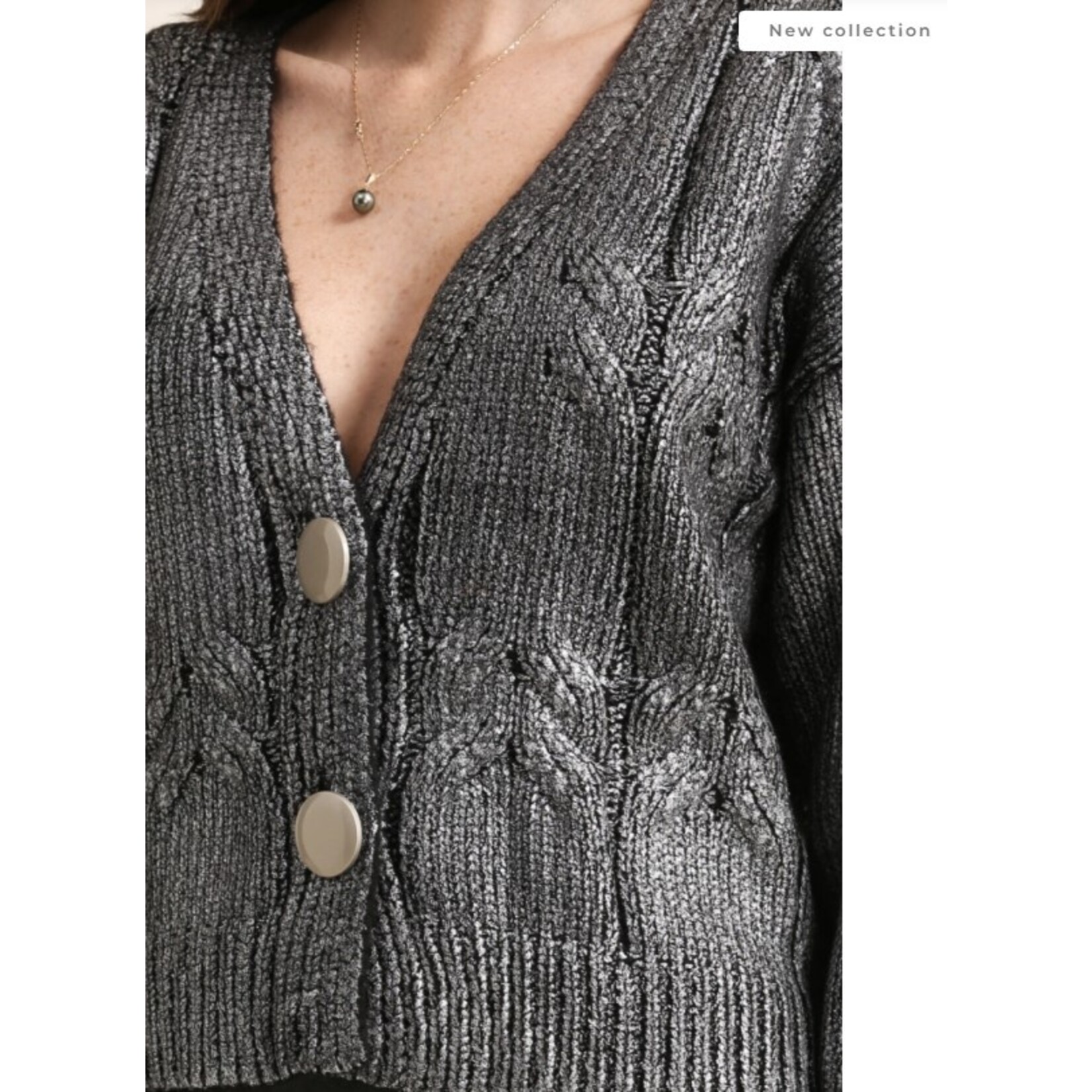 Leuke gilet, zilver-ish, met grote knopen vooraan