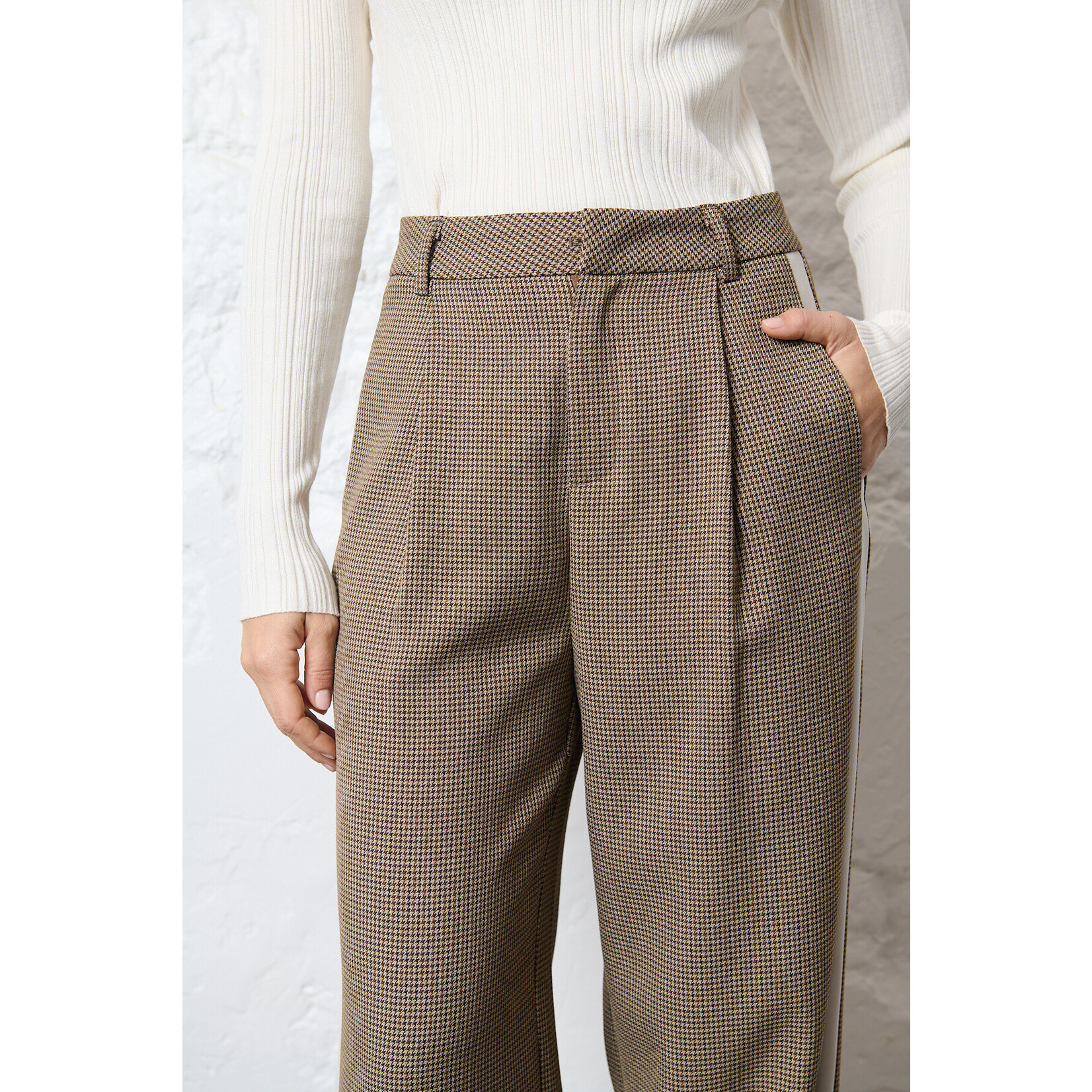 Klassieke broek, bruin, met detail opzij