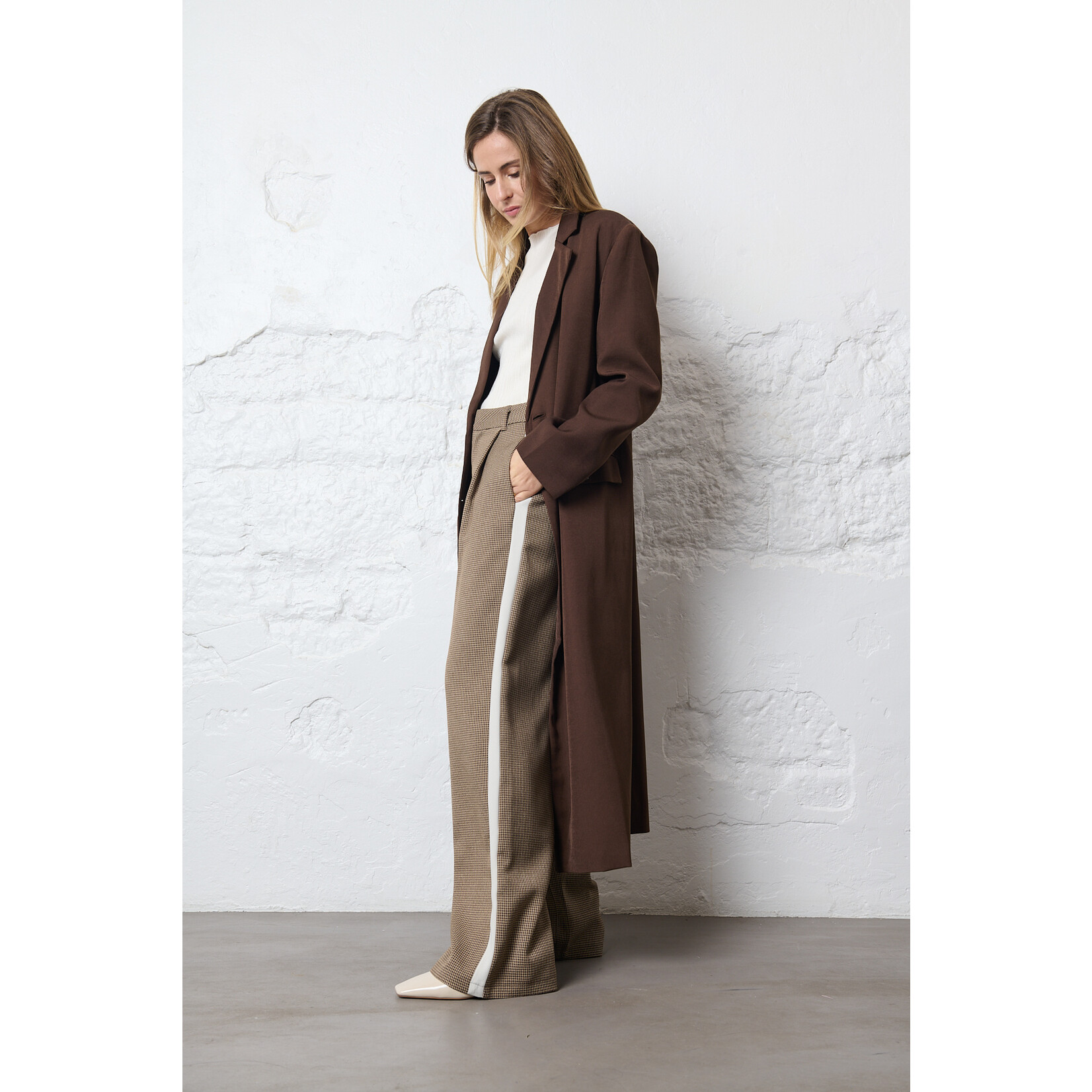 Klassieke broek, bruin, met detail opzij