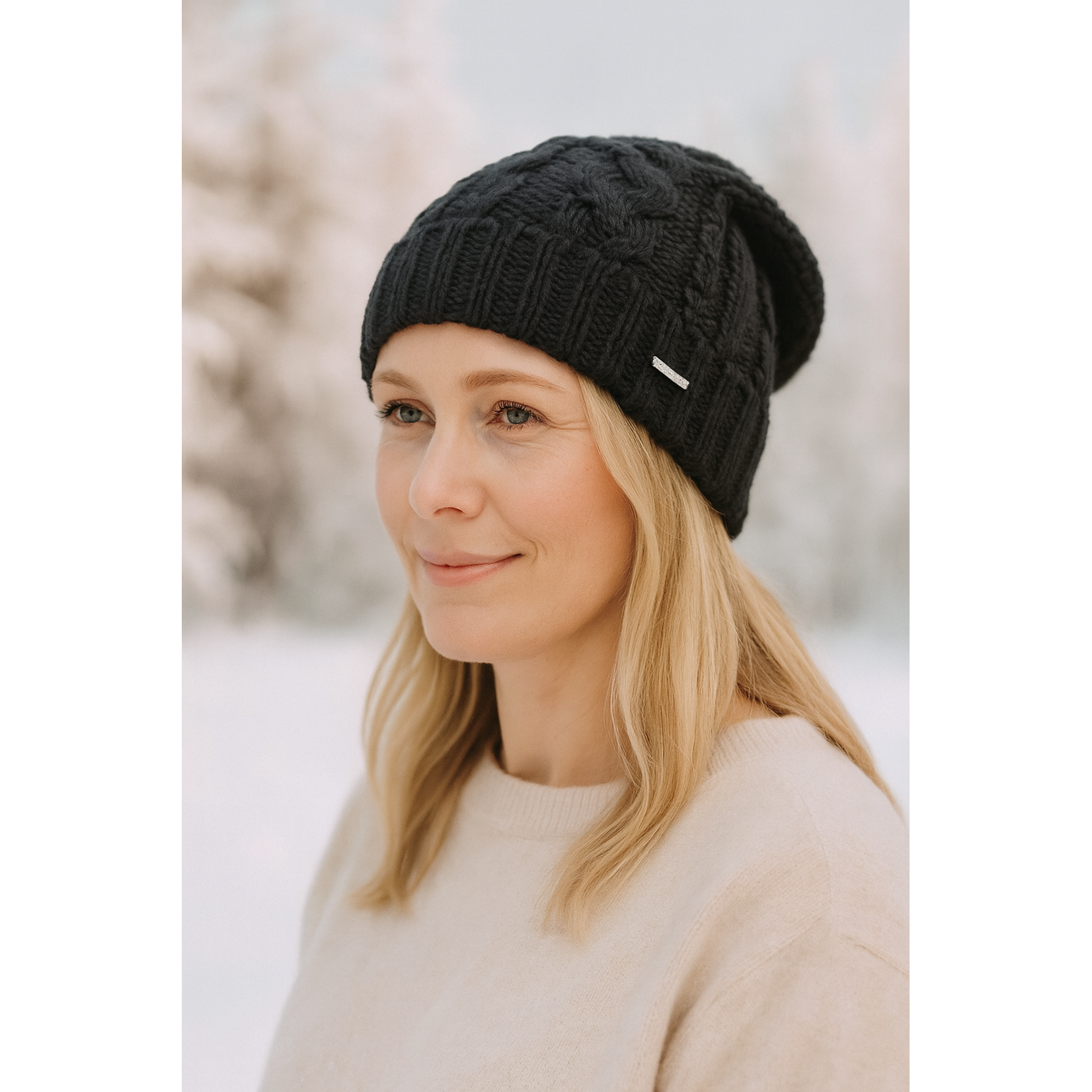 Dodi Gebreide Muts met Kabelpatroon