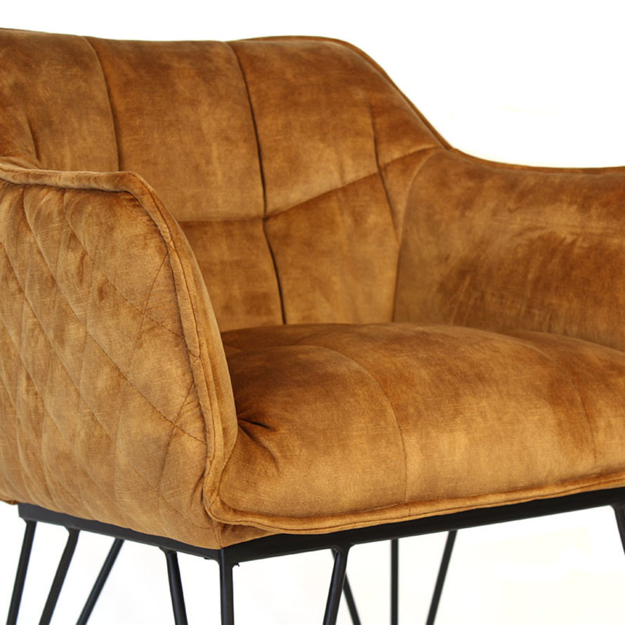 Stoel Jayron okergeel/cognac bruin velvet