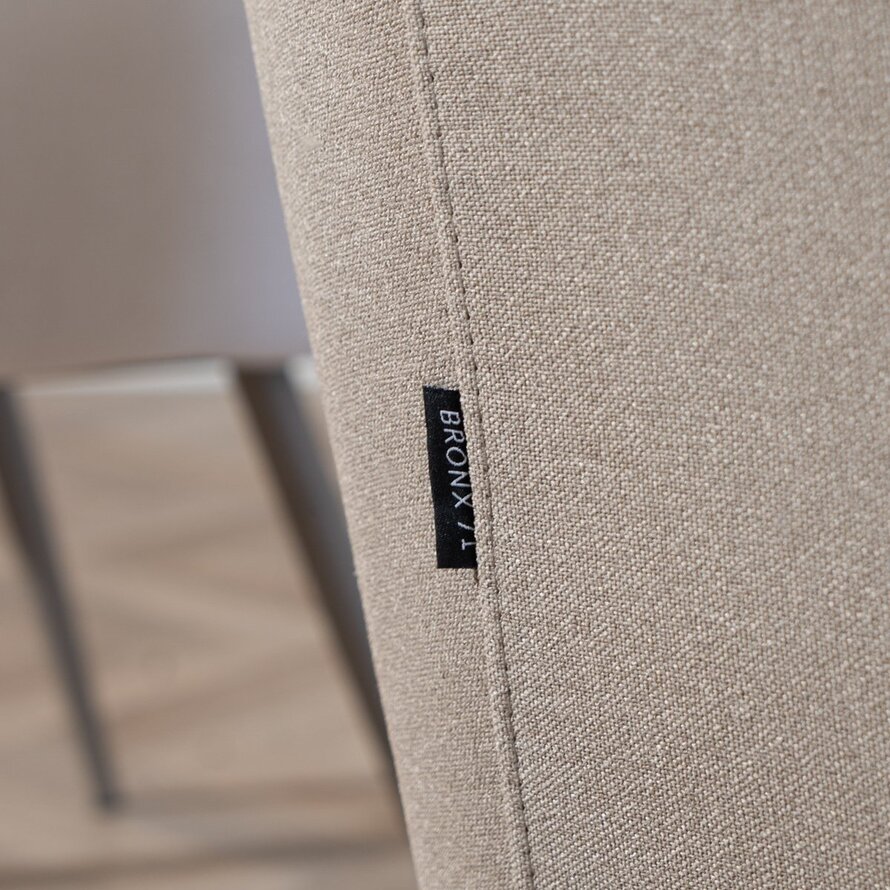 Stoel Elin taupe gerecycled polyester
