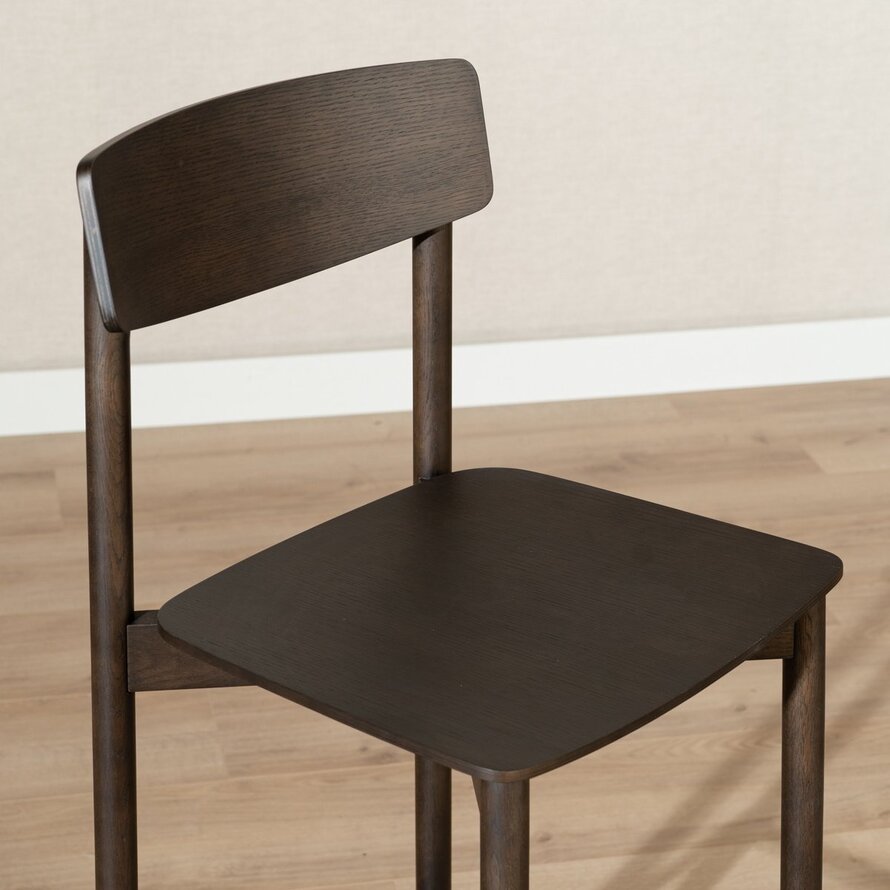 Scandinavische barkruk Reza walnoot 68,5 cm