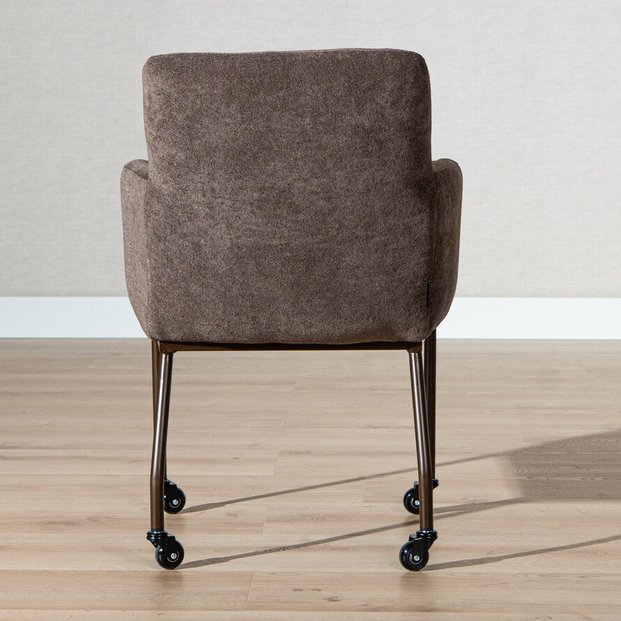 Stoel op wieltjes Finn polyester stof bruin