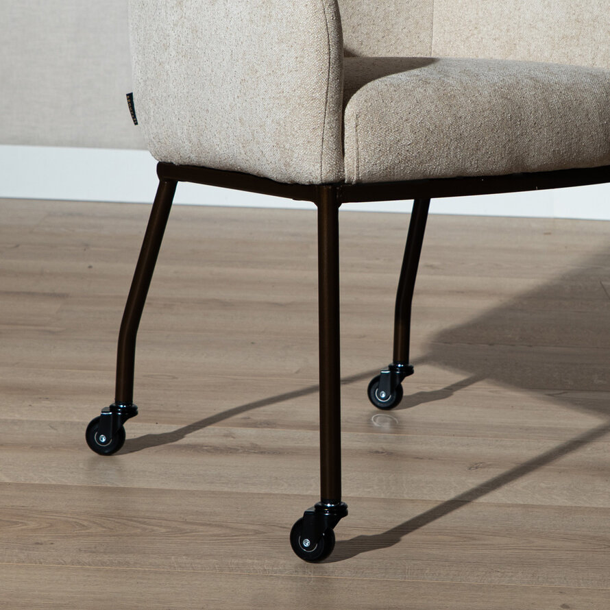 Stoel op wieltjes Finn polyester stof beige