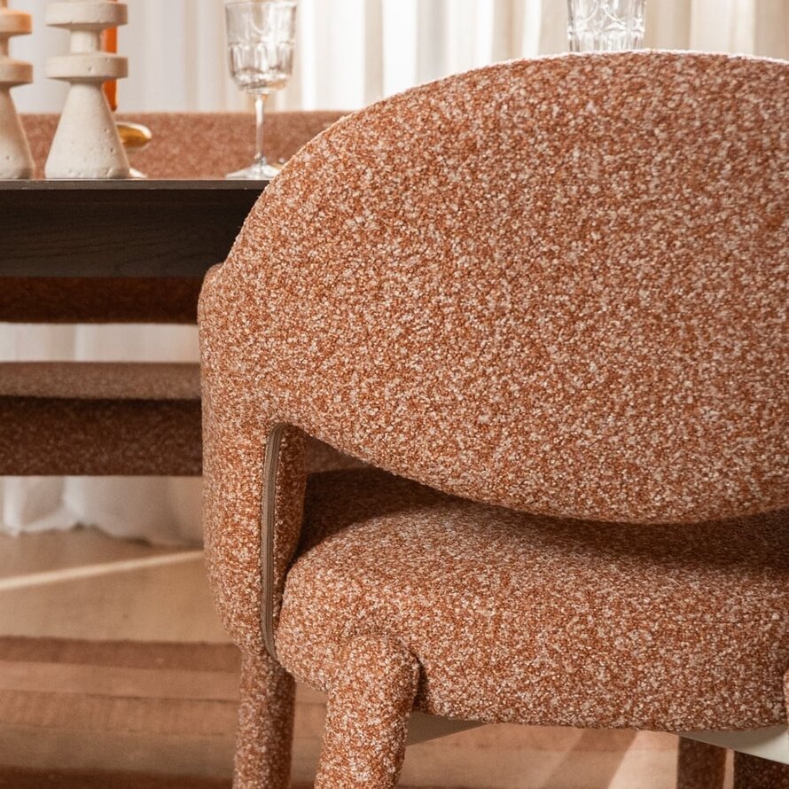 Stoel June bouclé terracotta