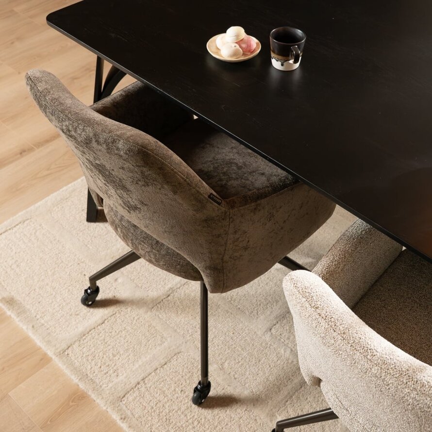 Stoel met wieltjes Mexx velvet bruin