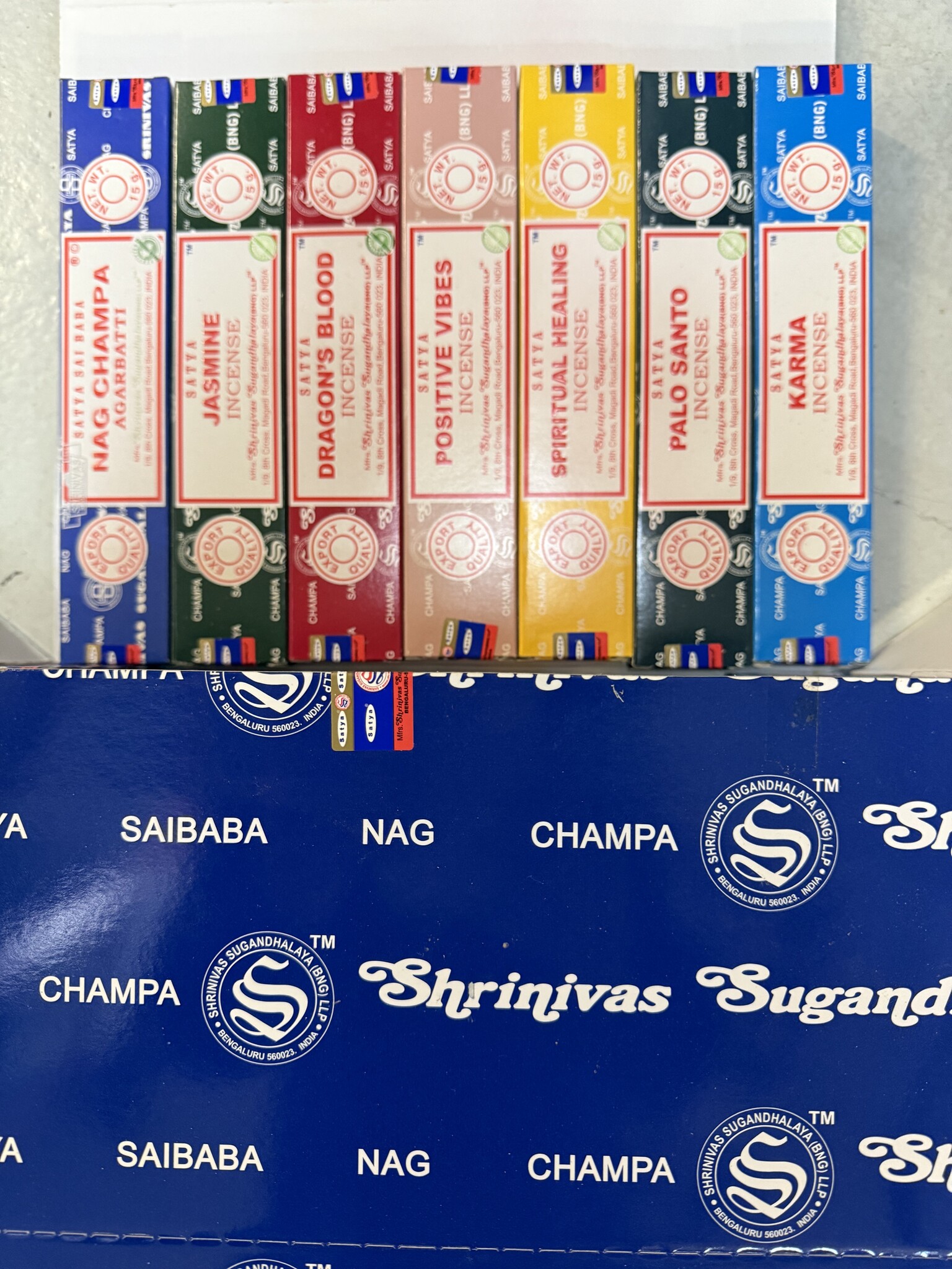 Satya Nag Champa Räucherstabchen Display assortiert 7x 6 versch. Düfte