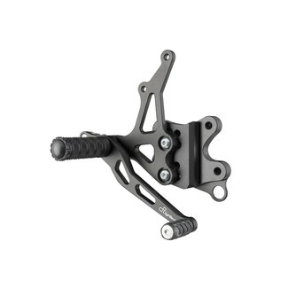 LighTech LIGHTECH verstelbare/inklapbare schakelset achter standaard en omgekeerd schakelsysteem zwart Suzuki GSXR 1000 FTRSU001W LighTech LIGHTECH verstelbare/inklapbare schakelset achter standaard en omgekeerd schakelsysteem zwart Suzuki GSXR 1000 FTRSU001W