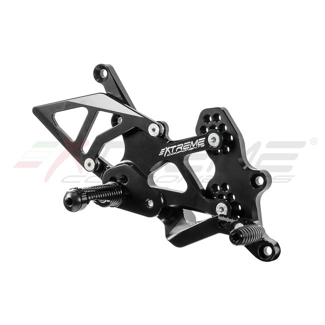 Extreme Components GP EVO rear sets kit  for Yamaha R3 (2015/2021) (standard and reverse shifting) with aluminium heel guard (black) (shift rod for quickshifter)