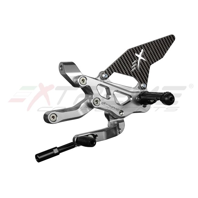 Extreme Components GP EVO rear sets kit for Ducati Panigale V4 / V4S / V4R e Streetfighter V4/ V4S (2018/2022) (standard and reverse shifting) with carbon fiber heel guard (silver)