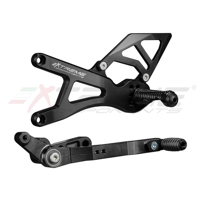 Extreme Components GP EVO rear sets kit for Yamaha R1 (2020/2022) (standard and reverse shifting) with aluminium heel guard (black)(for Akrapovic Racing full system)
