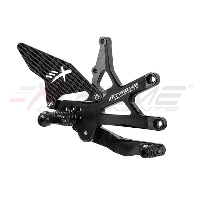 Extreme Components GP EVO rear sets kit for Suzuki GSXR 1000 (2017/2022) (standard and reverse shifting) with carbon fiber heel guard (black) (shift rod for standard shifting, no quickshifter)