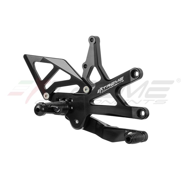 Extreme Components GP EVO rear sets kit for Suzuki GSXR 1000 (2017/2022) (standard and reverse shifting) with aluminium heel guard (black) (shift rod for standard shifting, no quickshifter)