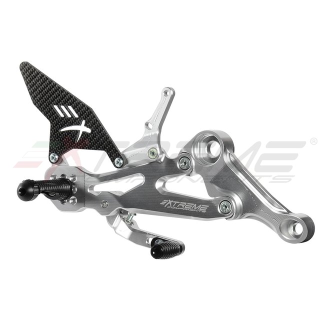 Extreme Components GP EVO rear sets kit for Aprilia RS660 / Tuono 660 (2020/2022) (standard and reverse shifting) with carbon fiber heel guard (silver)