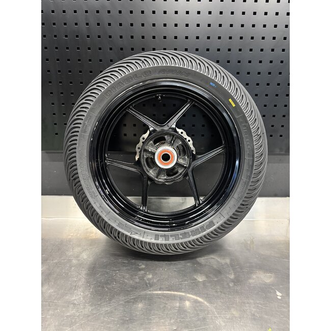 Kawasaki Kawasaki ZX-6/636R Standard Rims – Used – Includes Pirelli Rain Tires
