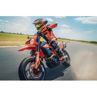 BT MOTO BT-Moto KTM 690 SMC / Duke / 690 Enduro / Gas Gas 700 / Husqvarna 701 2017-2026 Stage 1+ met handheld tuner