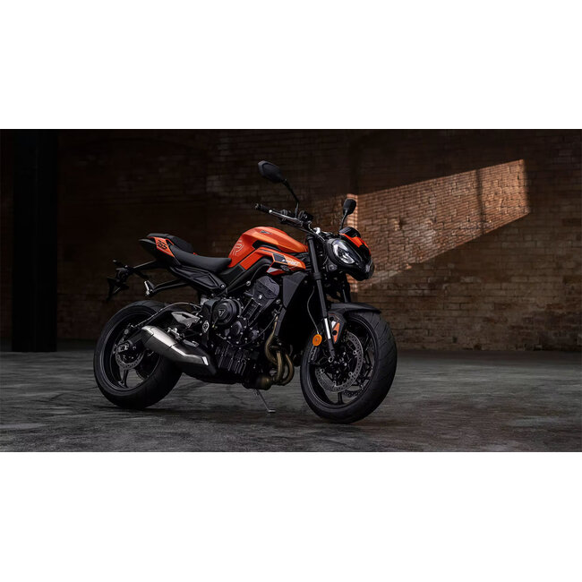 BT MOTO Triumph 765 / R / RS / Moto2 Street Triple and Daytona 2024-2026 Stage 1+ met handheld tuner