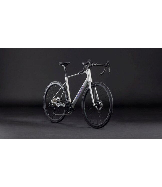 2026 CUBE ATTAIN C:62 SLX SLEEKGREY/PRISM