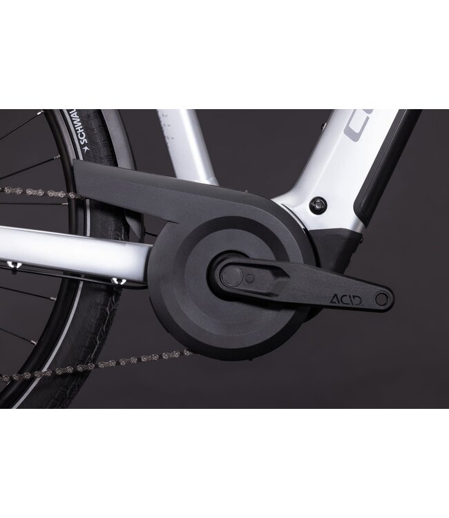 CUBE KATHMANDU HYBRID ONE 800  SILVERSTAR/REFLEX 2027 EE 46