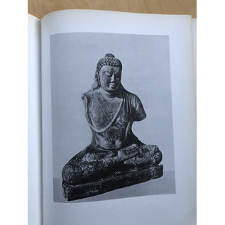 Hacker Art Books, N.Y. Early Indian Sculpture, by Ludwig Bachhofer