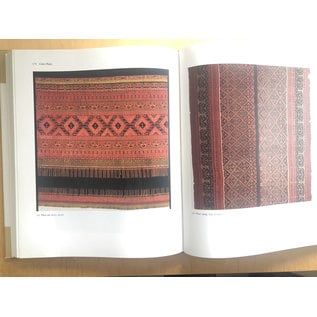 The Textile Museum Washington DC Textiles and the Tai Experience in Southeast Asia, by M. Gittinger, H. Leedom Lefferts