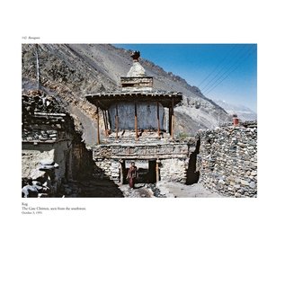 DOM Publishers Chörten in Nepal, von Niels Gutschow