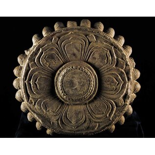 River Books Vibrancy in Stone: Masterpieces of the Da Nang Museum of Cham Sculpture, by Tran Ky Phuong et al