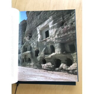 Hirmer Verlag Dunhuang: Die Höhlen der klingenden Sande, von Roderick Whitfield