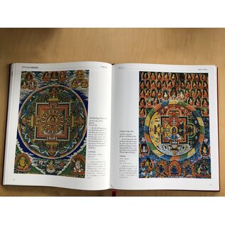 Sichuan Nationalities Publishing House Collection of Tibetan Fine Art (32): Painting Art: Thangka Volume 3