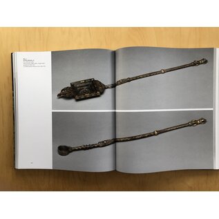 The Metropolitan Museum of Art Recasting the Past: The Art of Chinese Bronzes (1100-1900), by Pangliang Lu