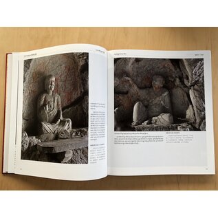 Sichuan Nationalities Publishing House Collection of Tibetan Fine Art (15): Sculpture Art from the Yangtze River Region