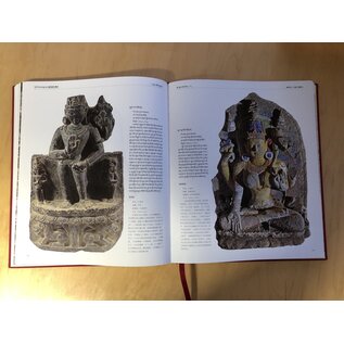 Sichuan Nationalities Publishing House Collection of Tibetan Fine Art (25): Sculpture Art: Stone Carving Tibet 2