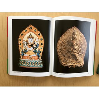 Beijing Publishing  House Tibetan Buddhist Art: Tsha-Tsha, by Jinweinuo