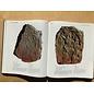 Sichuan Nationalities Publishing House Collection of Tibetan Fine Art (50): Sculptural Art Stone Carving 3