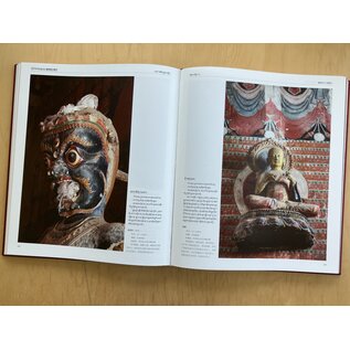 Sichuan Nationalities Publishing House Collection of Tibetan Fine Art (33 ) Clay Sculpture Vol 1