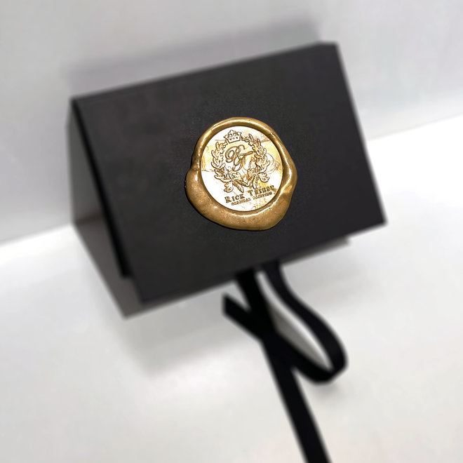 Painting - Rick Triest - 80x100 cm - Sir Bobby the Teddybear - ‘’Sir Bobby @ home’’