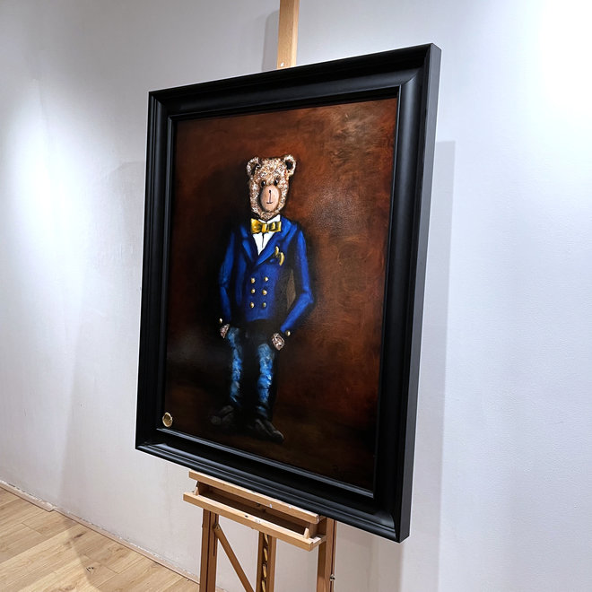 Oil painting - Rick Triest - 80x100 cm - Sir Bobby the Teddybear - Sir Bobby in Ralph Lauren Navy diner jacket